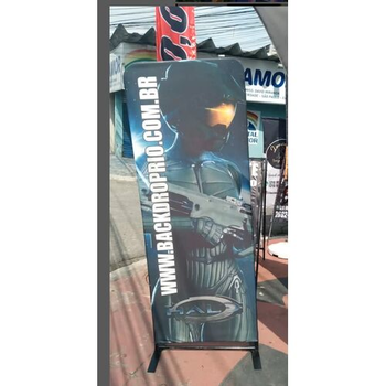 BACKDROP COM ESTRUTURA 2X0,70M FRENTE E VERSO